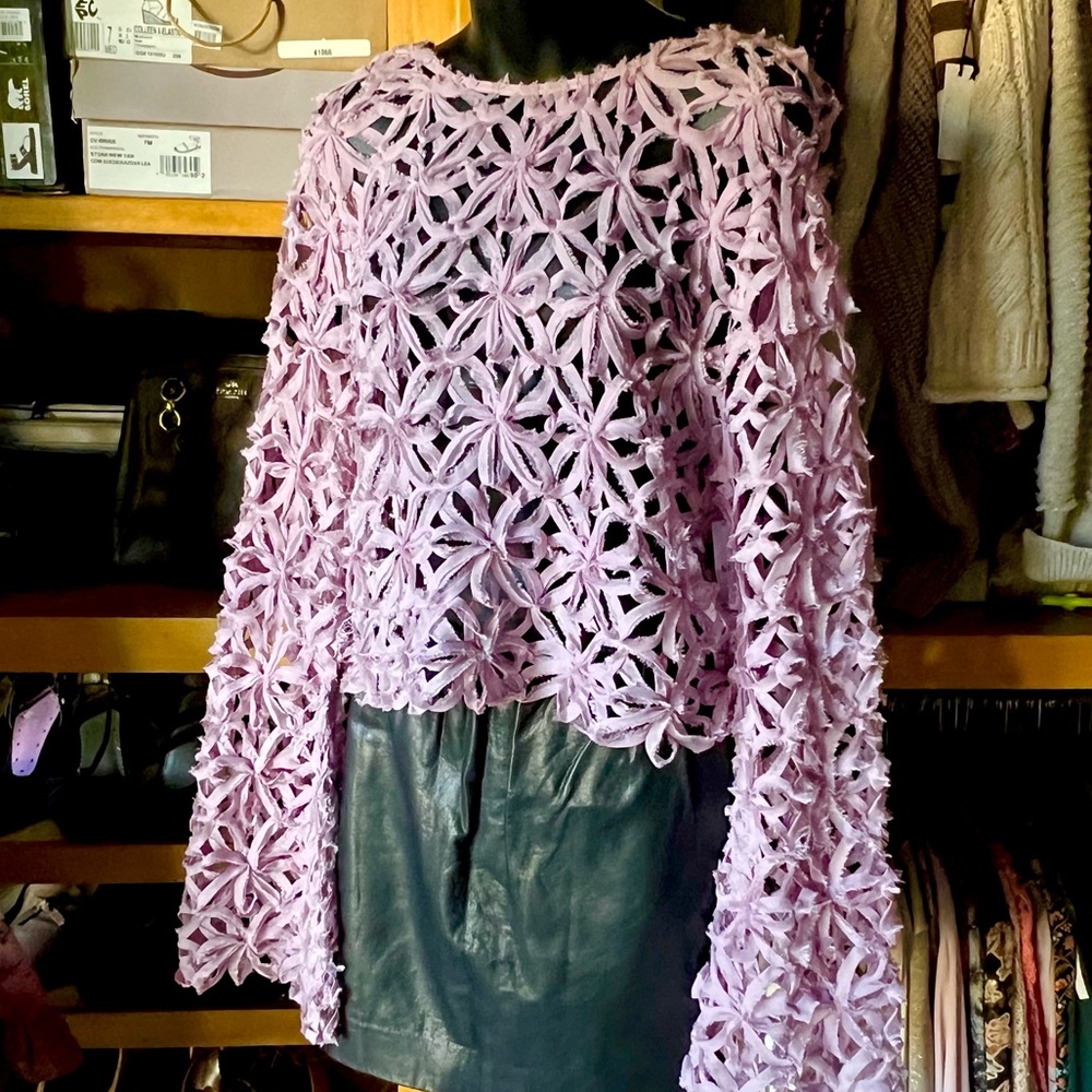 WILLOW & Root From The BUCKLE Dusty Rose Floral Stitch Fabric - Picture 3 of 10